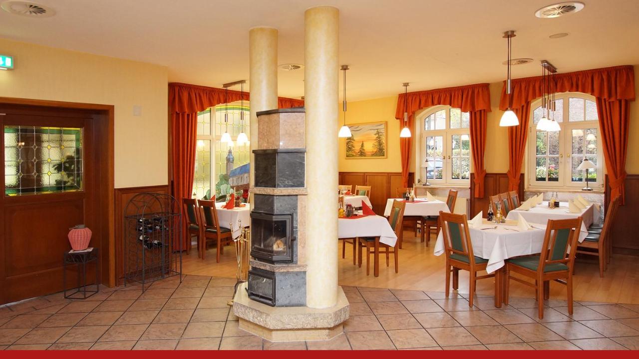 Hotel & Restaurant "Zur Linde" Spergau Exteriör bild